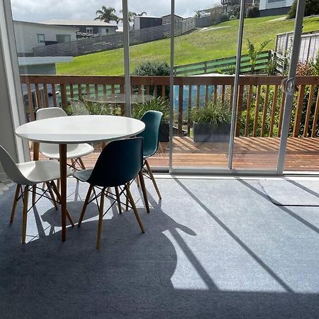 The Blue Beach House Mangawhai Bagian luar foto