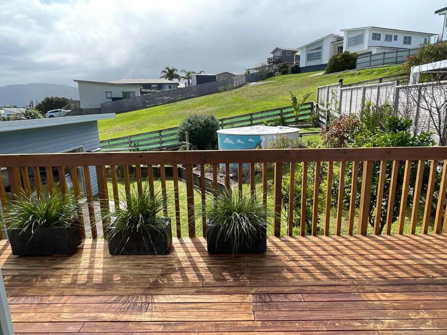 The Blue Beach House Mangawhai Bagian luar foto